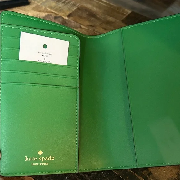 Kate Spade Watermelon passport holder/cover NWT - Picture 2 of 9